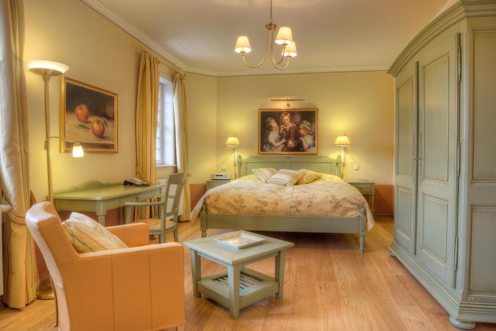 Urlaubsresidenz Marstall Und Kanzlei Im Schlossensemble Люббенау Номер фото