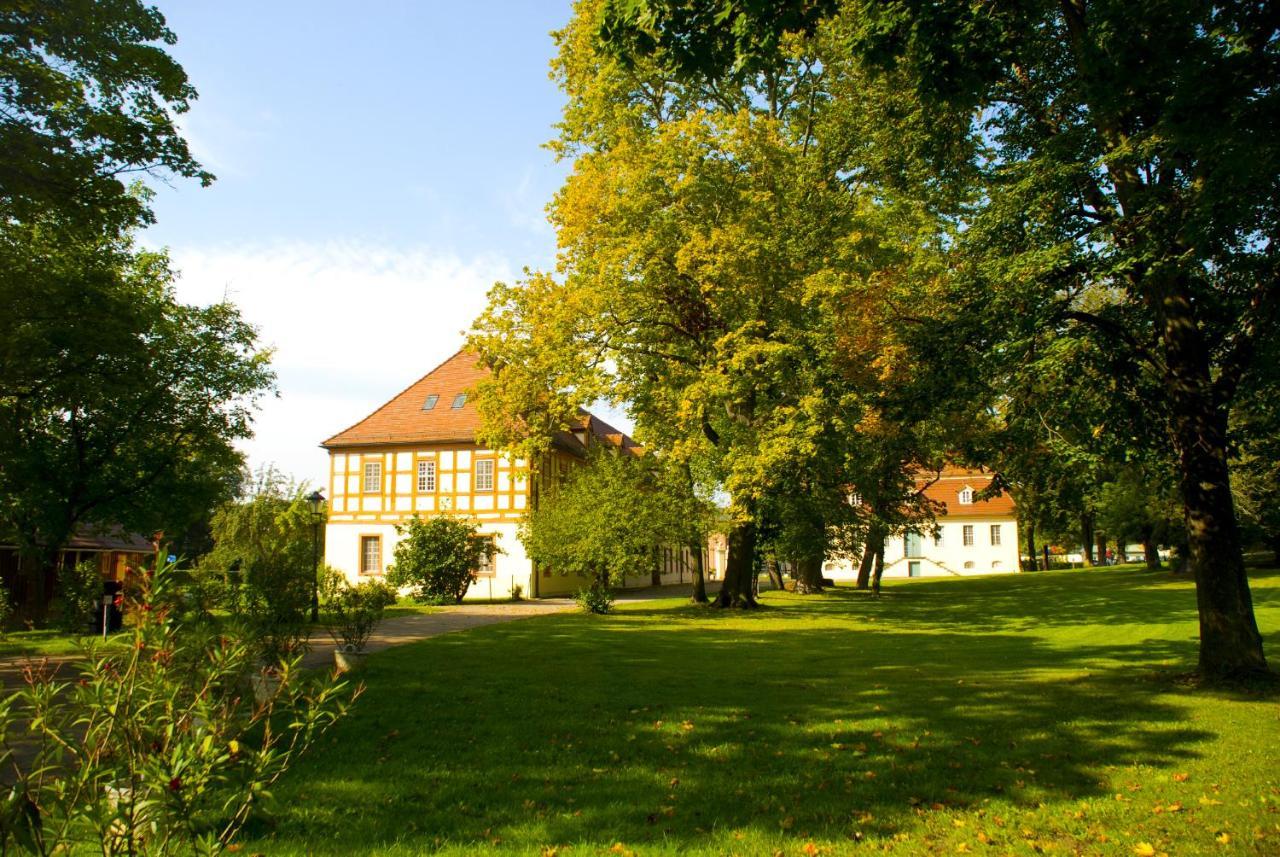 Urlaubsresidenz Marstall Und Kanzlei Im Schlossensemble Люббенау Экстерьер фото